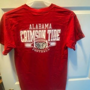 New with tags University of Alabama Hanes brand T-shirt. XL